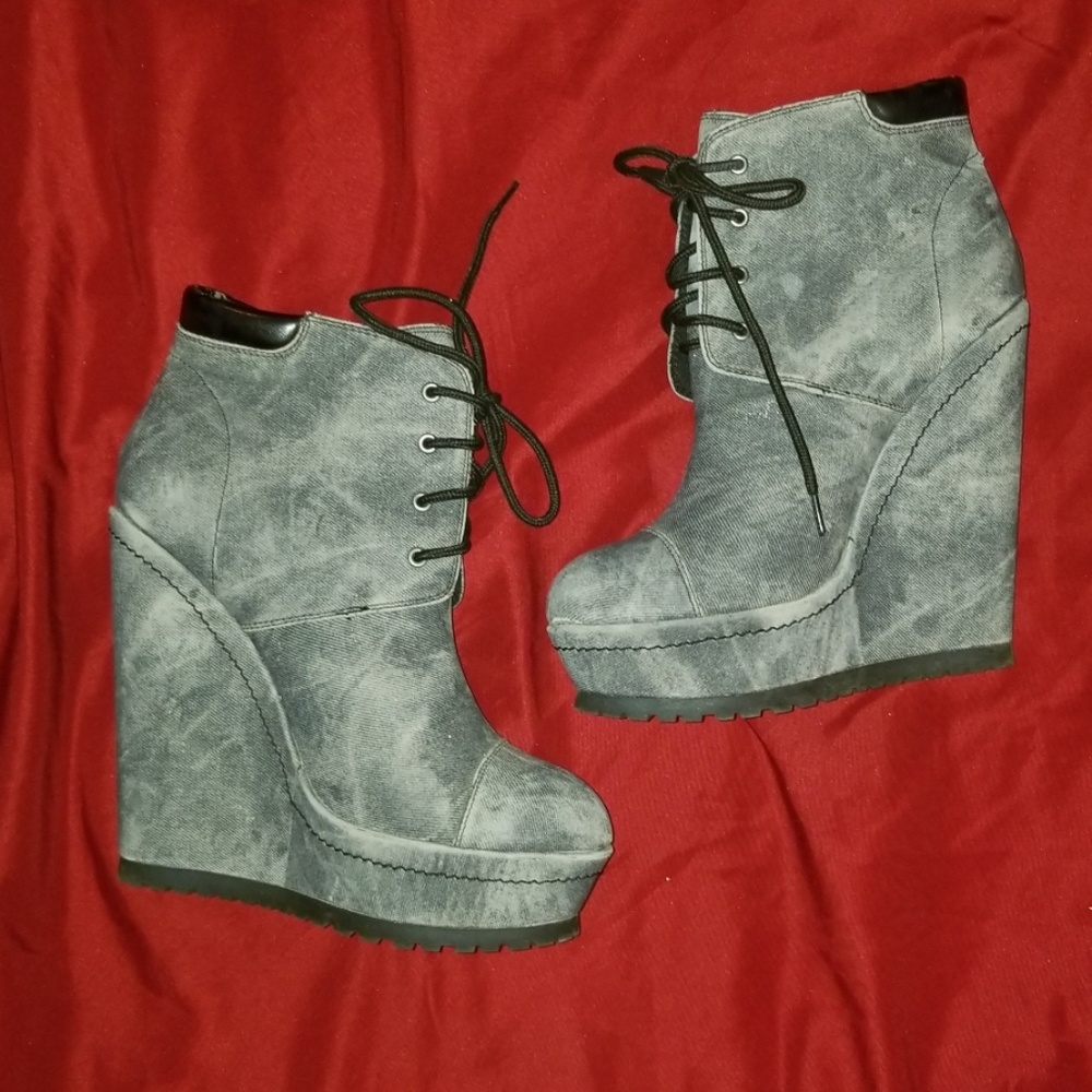 Jean Wedges
